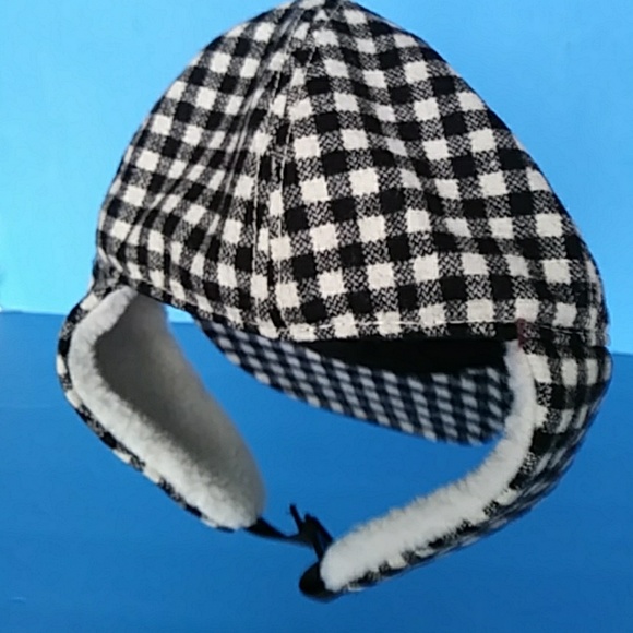 BRAN NEW H & M UNISEX TRAPPER WINTER HAT - Picture 3 of 8